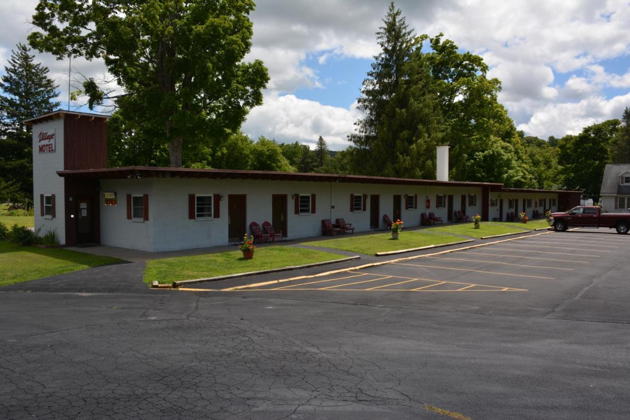 The Village Motel Richfield Springs Exteriér fotografie